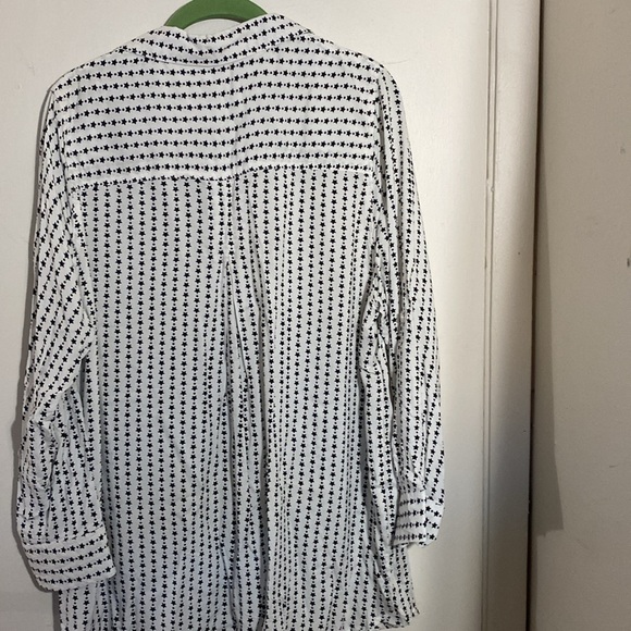 Velvet Hearts Long Sleeve Button Down Shirt - Picture 2 of 2